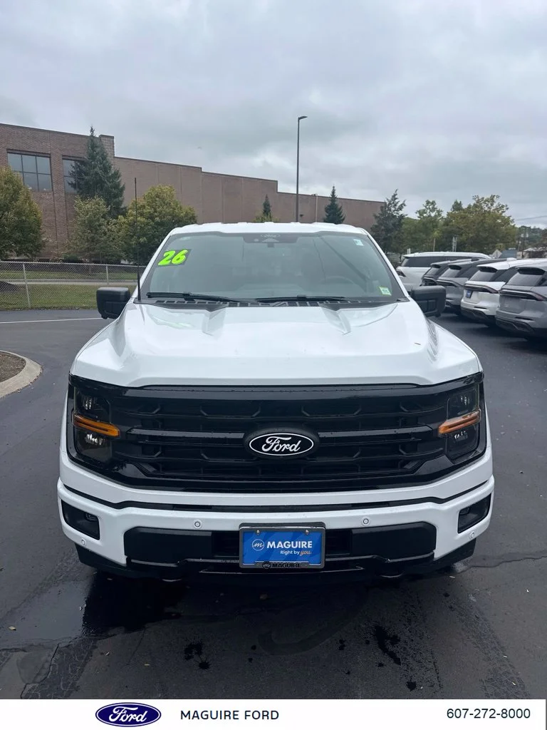 New 2026 Oxford White Ford XLT image 2