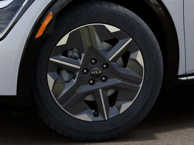 New 2026 White Kia Light image 9