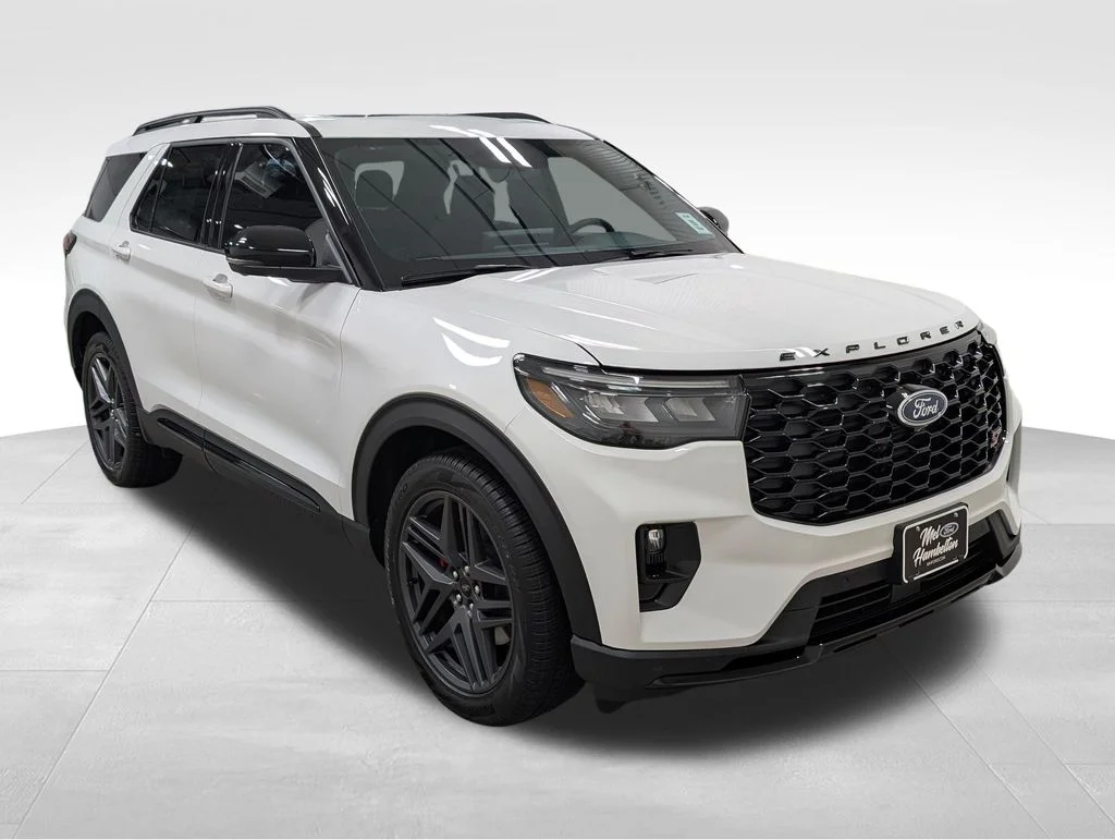 New 2026 Star White Metallic Tri-Coat Ford ST image 18