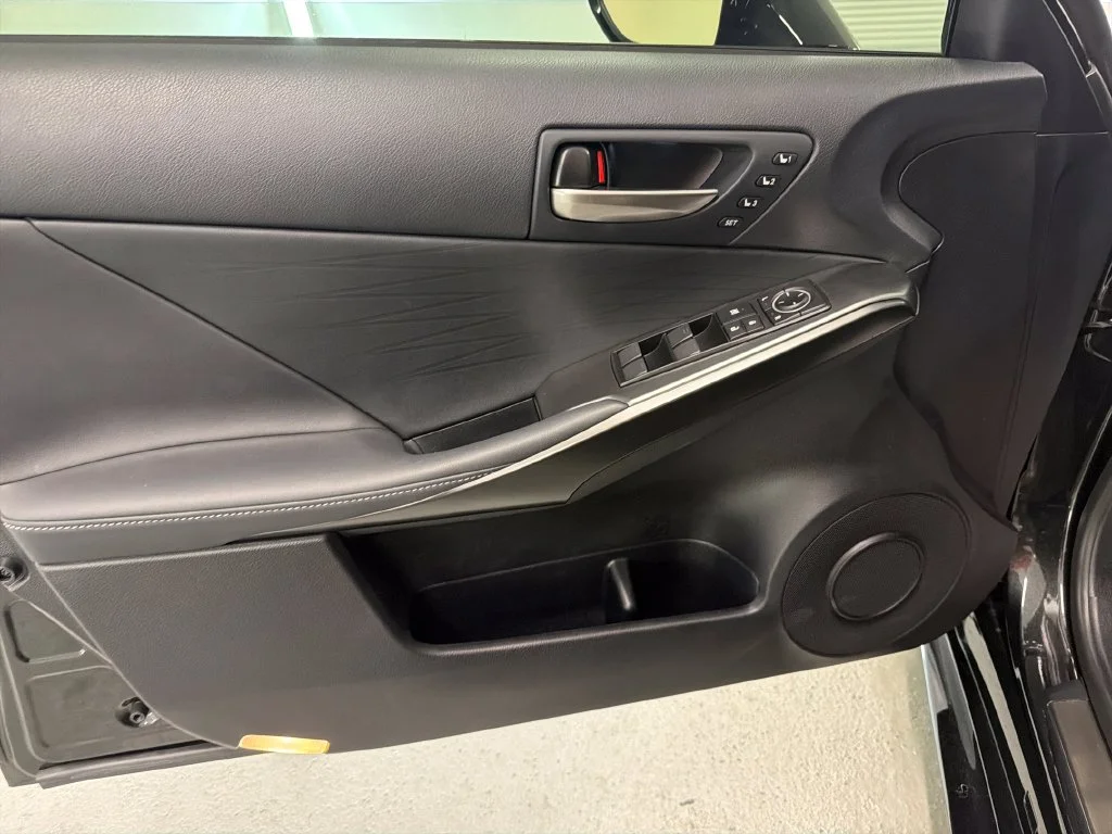 Used 2024 Black Lexus 500 F SPORT Performance Premium image 11