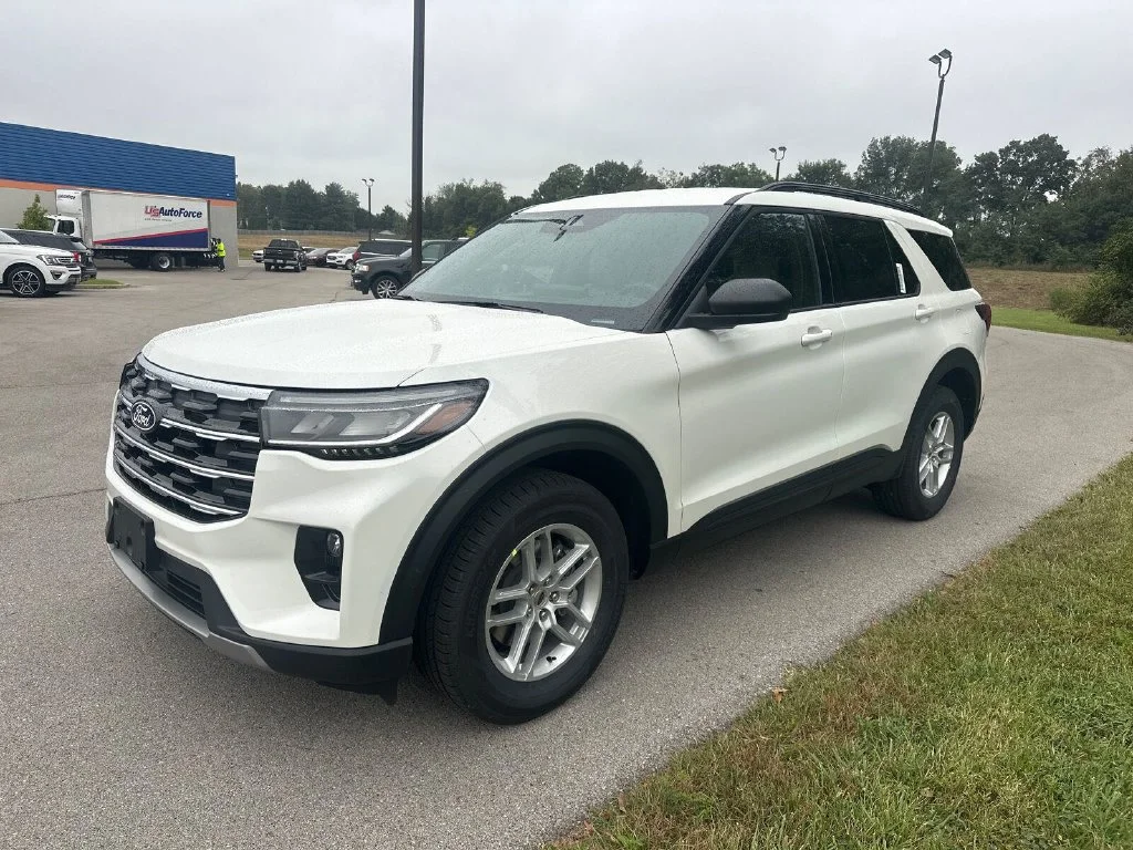 New 2027 White Ford Active image 3
