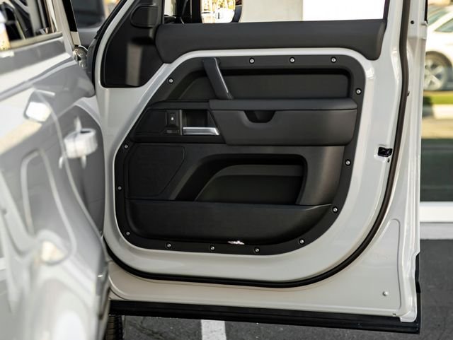 New 2026 Borasco Grey Land Rover X image 31
