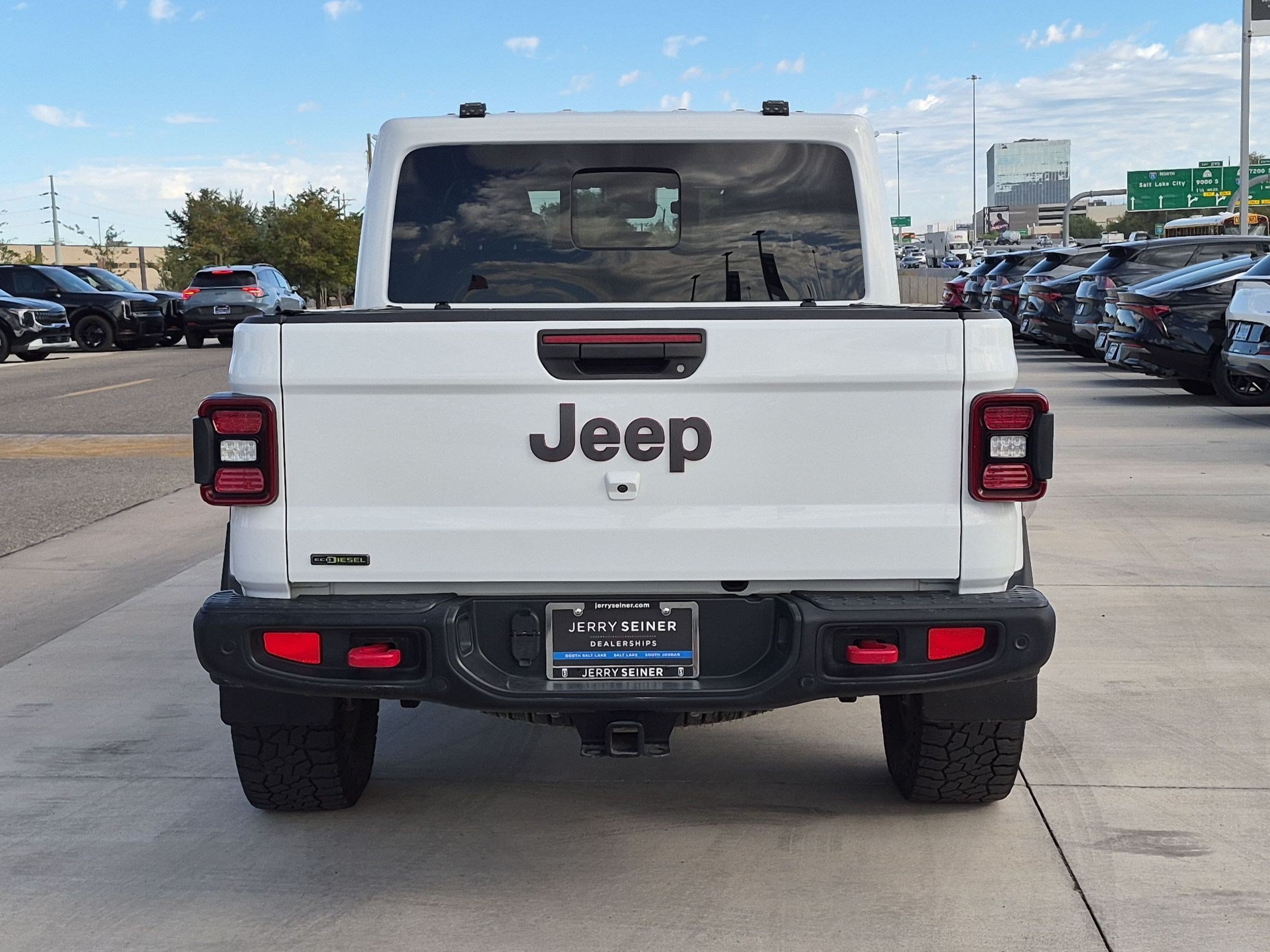 Certified Used 2021 Bright White Clearcoat Jeep Rubicon image 5
