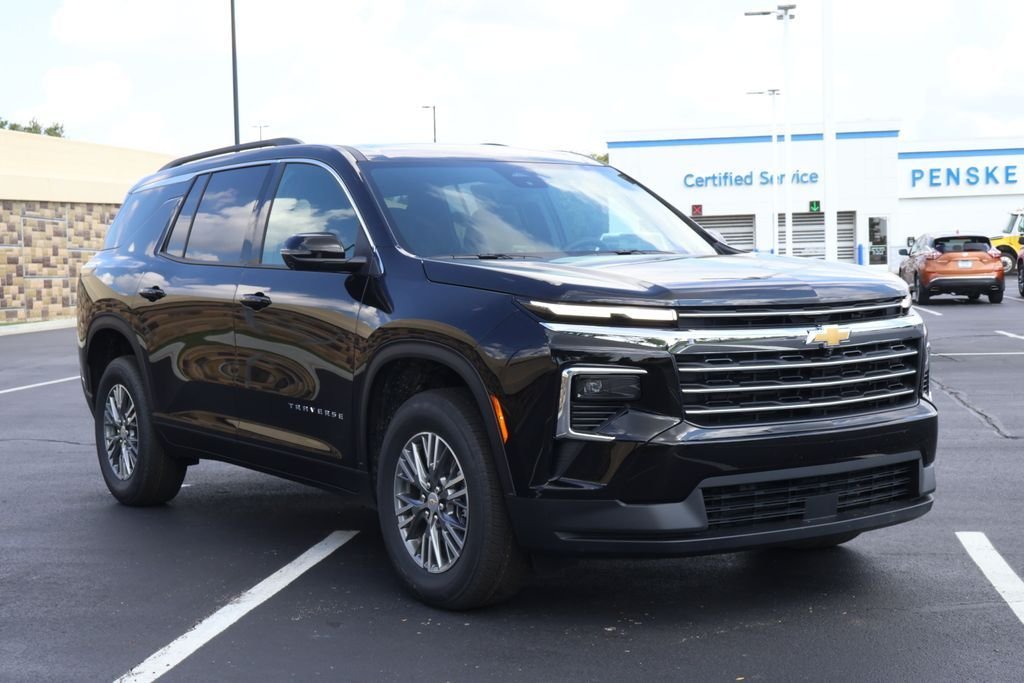2027 Chevrolet Traverse LT - Photo 10