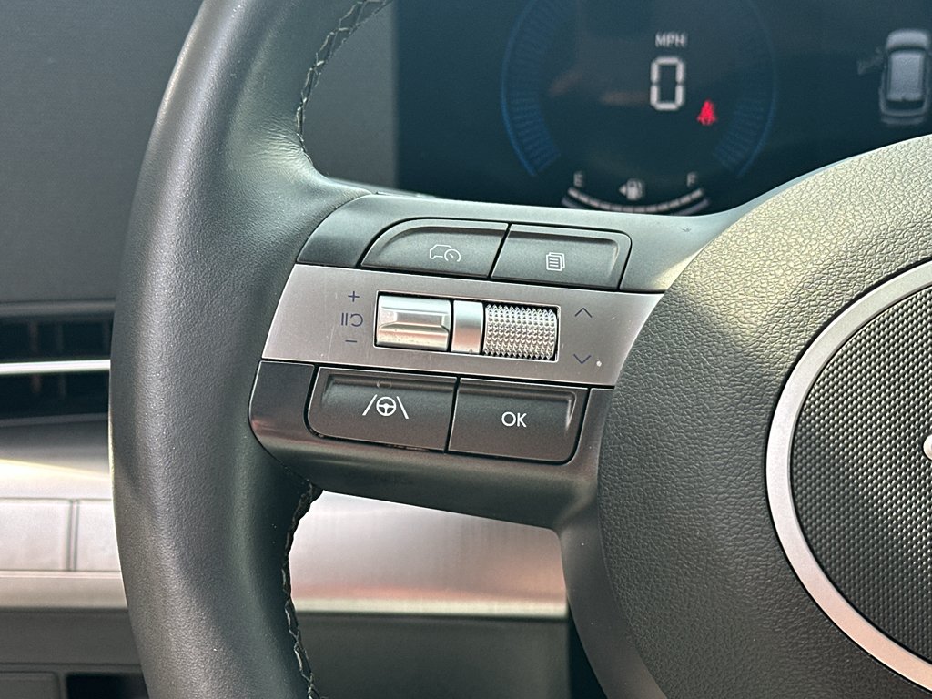 Used 2025 Cyber Gray Metallic Hyundai SEL image 14