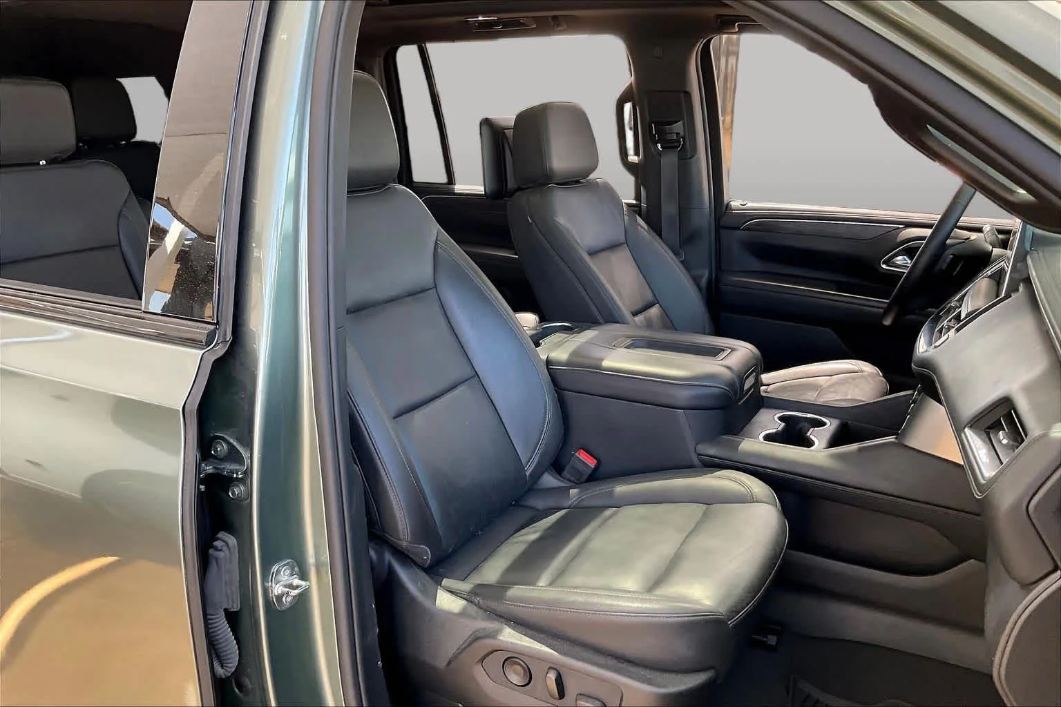 Used 2024 Silver Sage Metallic Chevrolet Z71 image 9