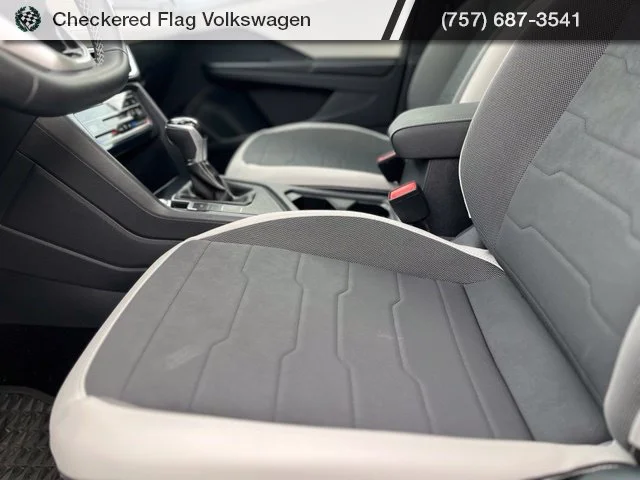 Used 2025 Monument Gray Volkswagen 1.5T SE image 22