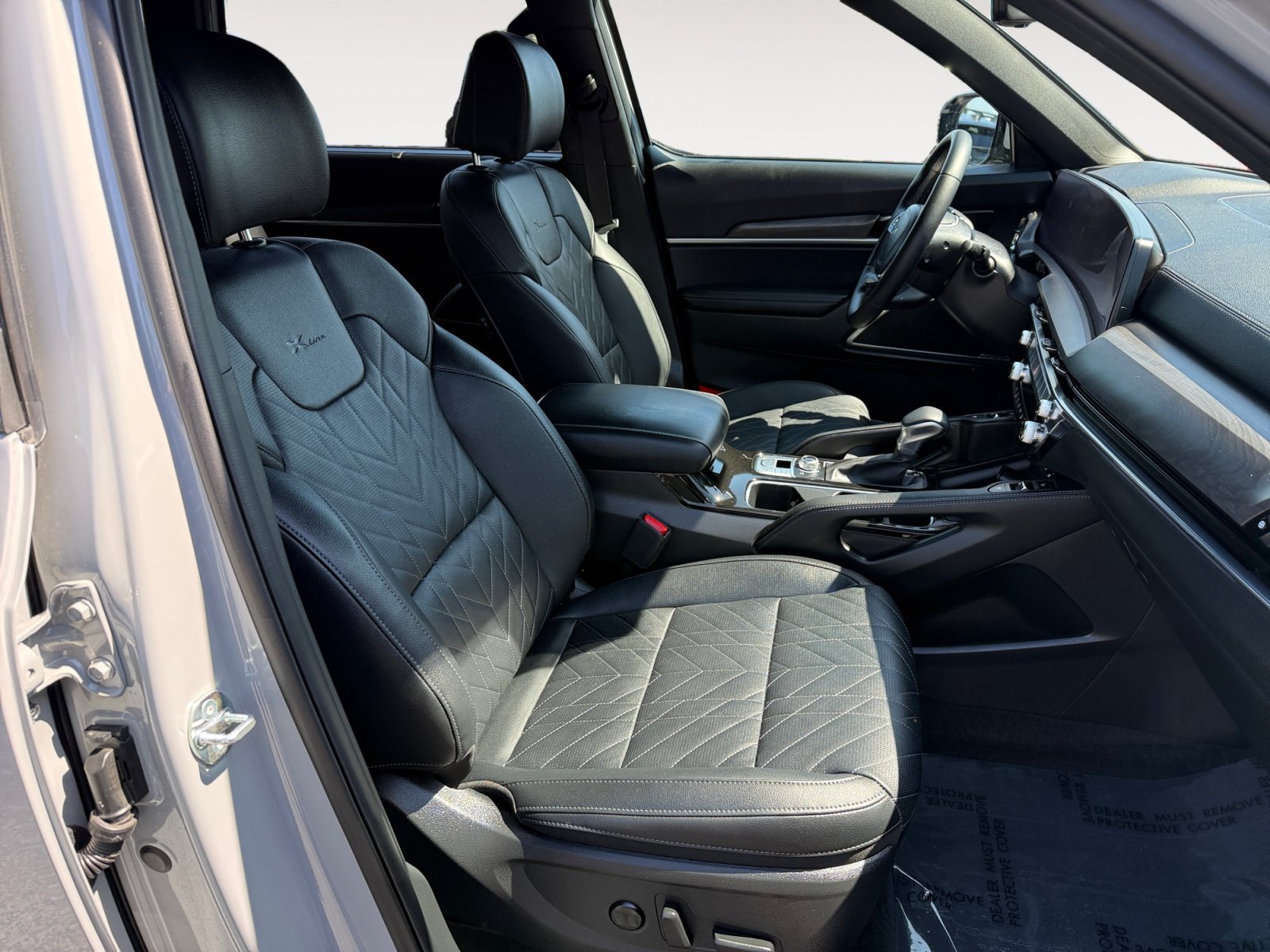 Used 2025 Gray Kia SX X-Line image 19