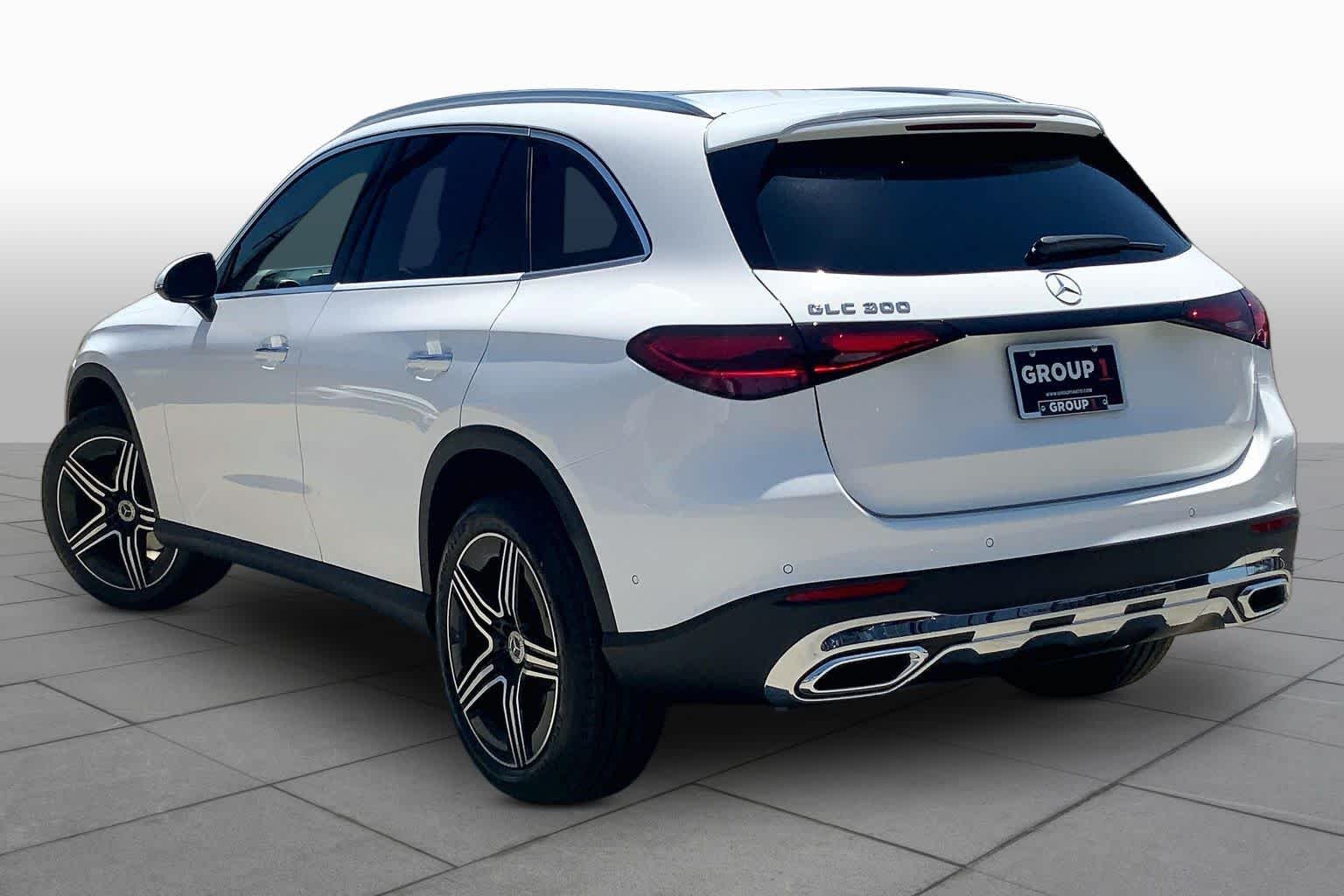 New 2026 Polar White Mercedes-Benz GLC 300 image 12
