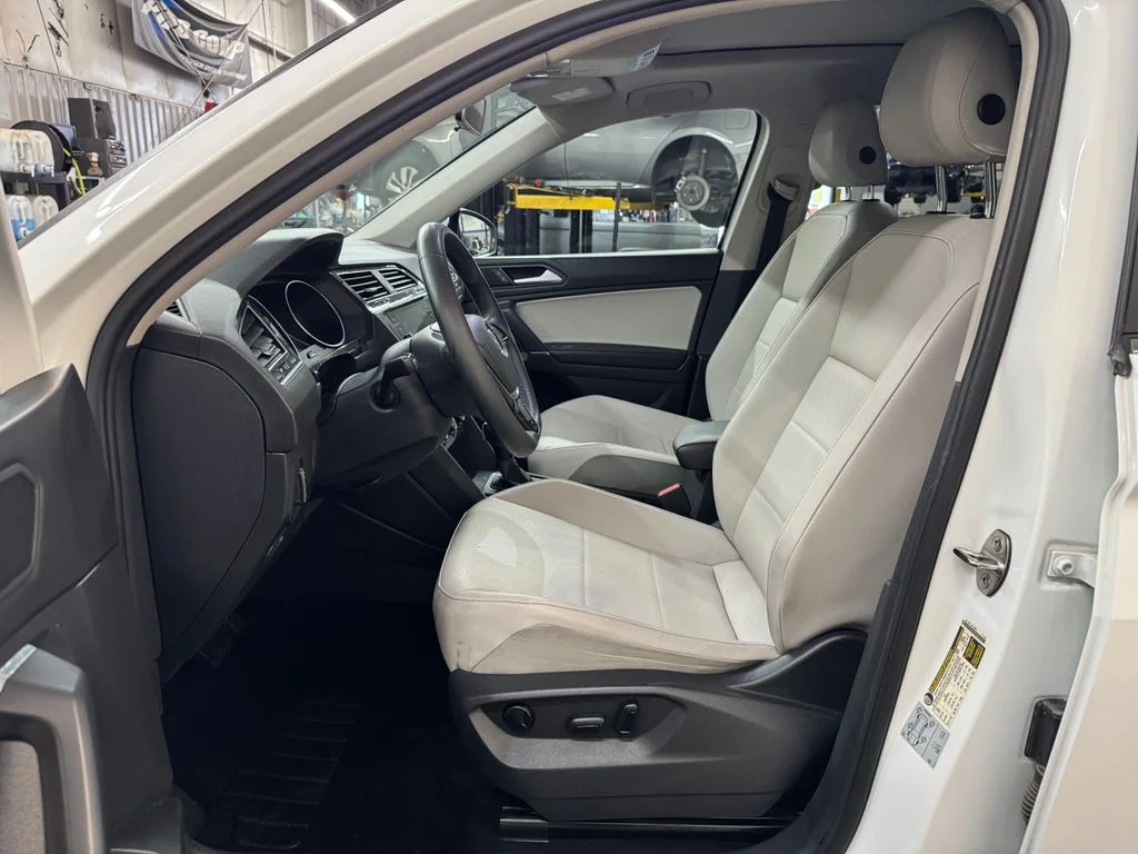 Used 2020 White Volkswagen 2.0T SE image 15