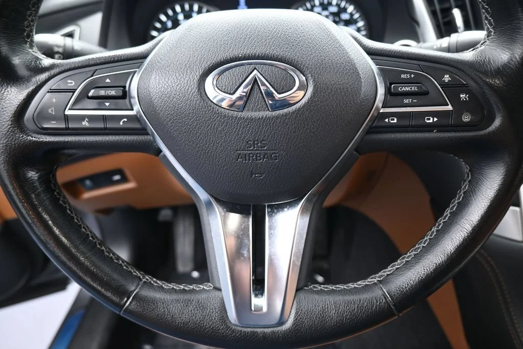 Used 2024 Graphite Shadow INFINITI LUXE image 39