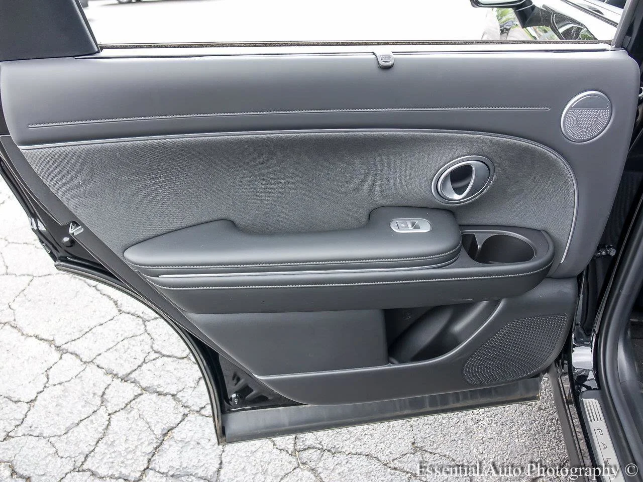 Used 2026 Abyss Black Pearl Hyundai Calligraphy image 21