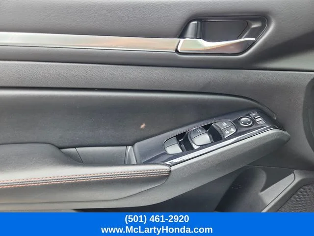 Used 2024 Silver Nissan 2.5 SR image 30