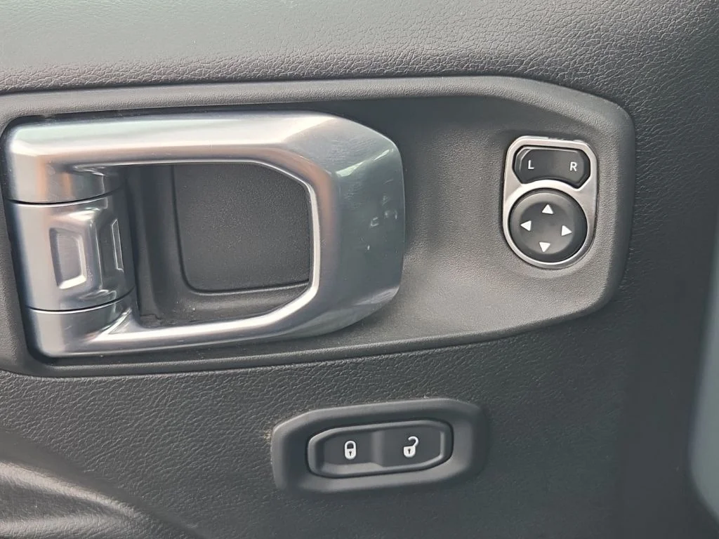 Used 2026 Gray Jeep Rubicon image 28