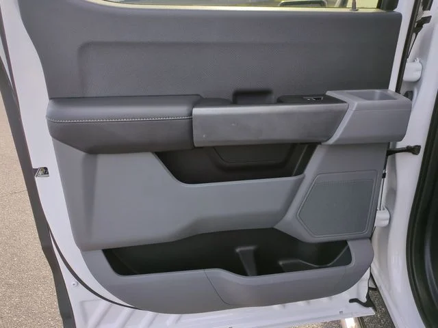 Used 2021 White Ford XLT image 25
