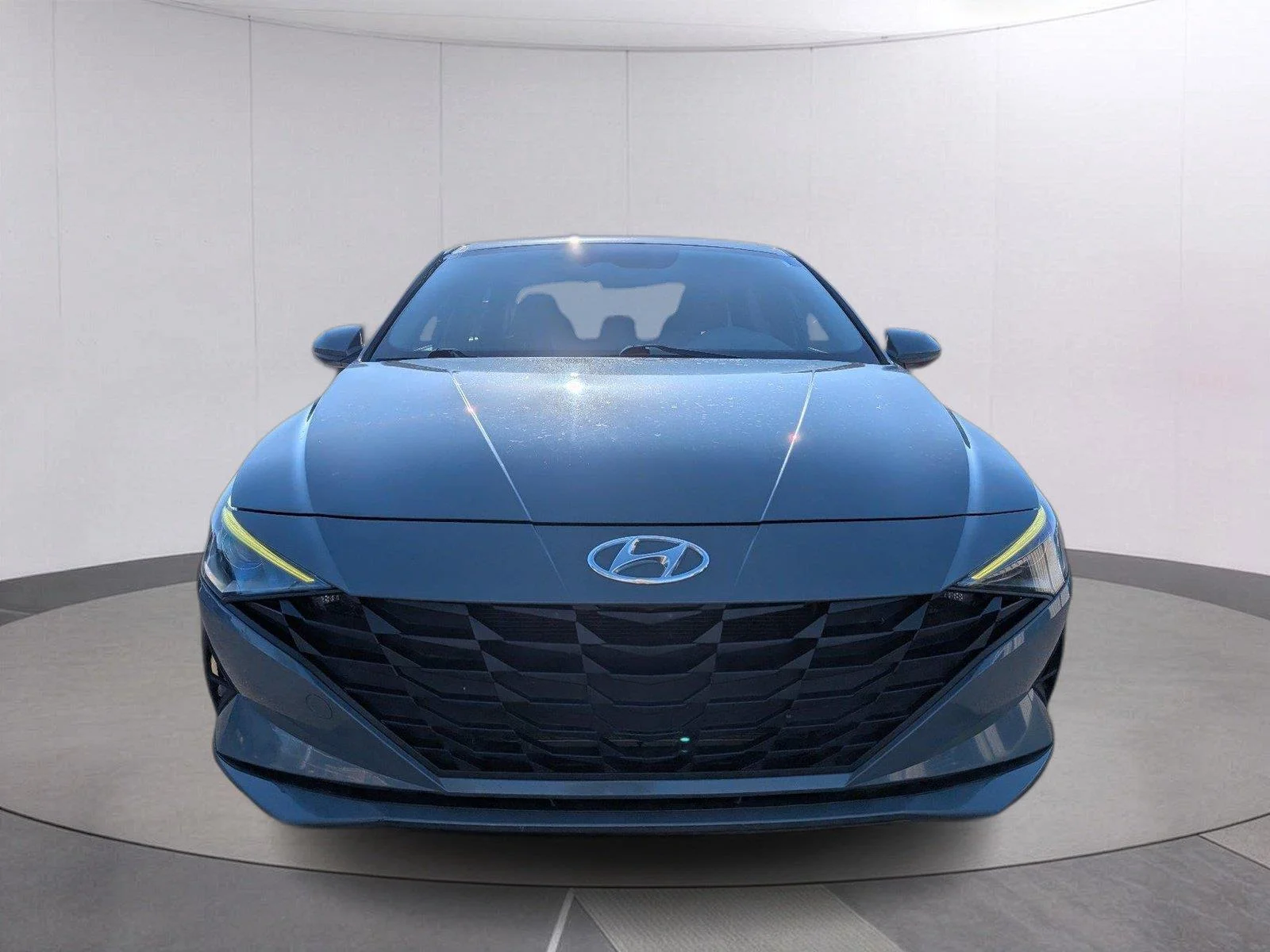Used 2023 Electric Shadow Hyundai SEL image 10