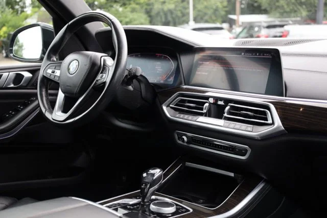 Used 2020 Black BMW xDrive40i image 39