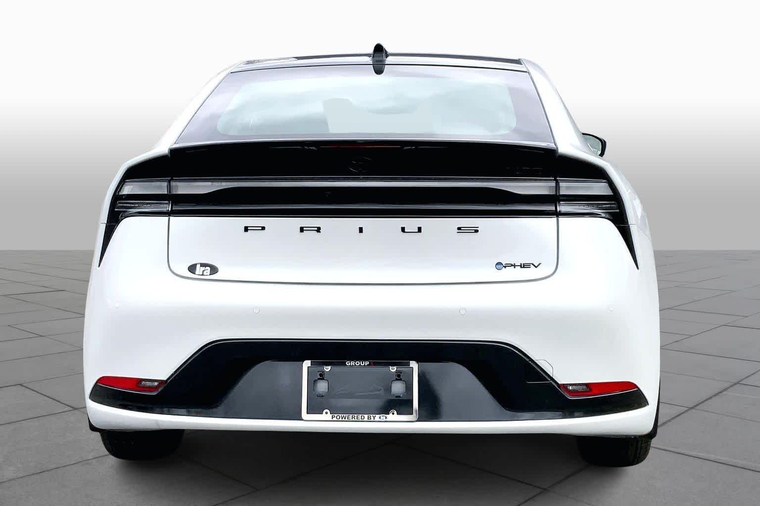 2026 Toyota Prius Plug-in Hybrid Nightshade - Photo 4