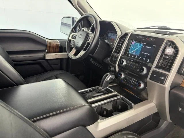 Used 2018 White Platinum Clearcoat Metallic Ford Lariat image 40