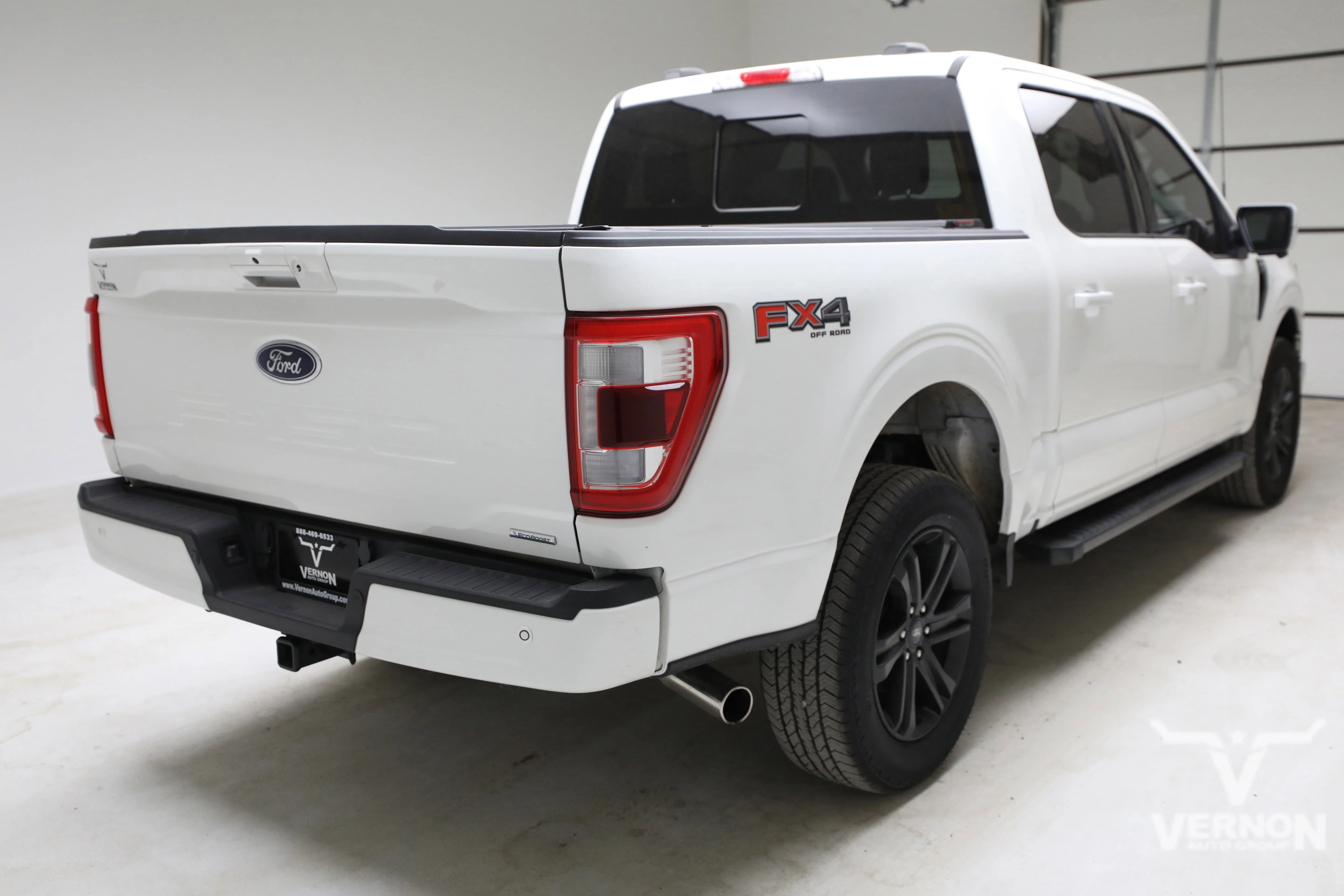 Pre-Owned 2023 Ford F-150 Lariat Crew Cab 4x4 Fx4