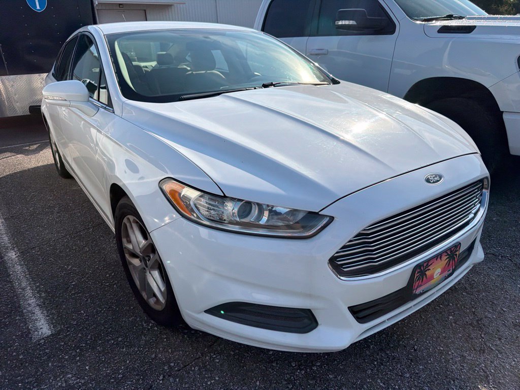 Used 2014 White Ford SE image 6