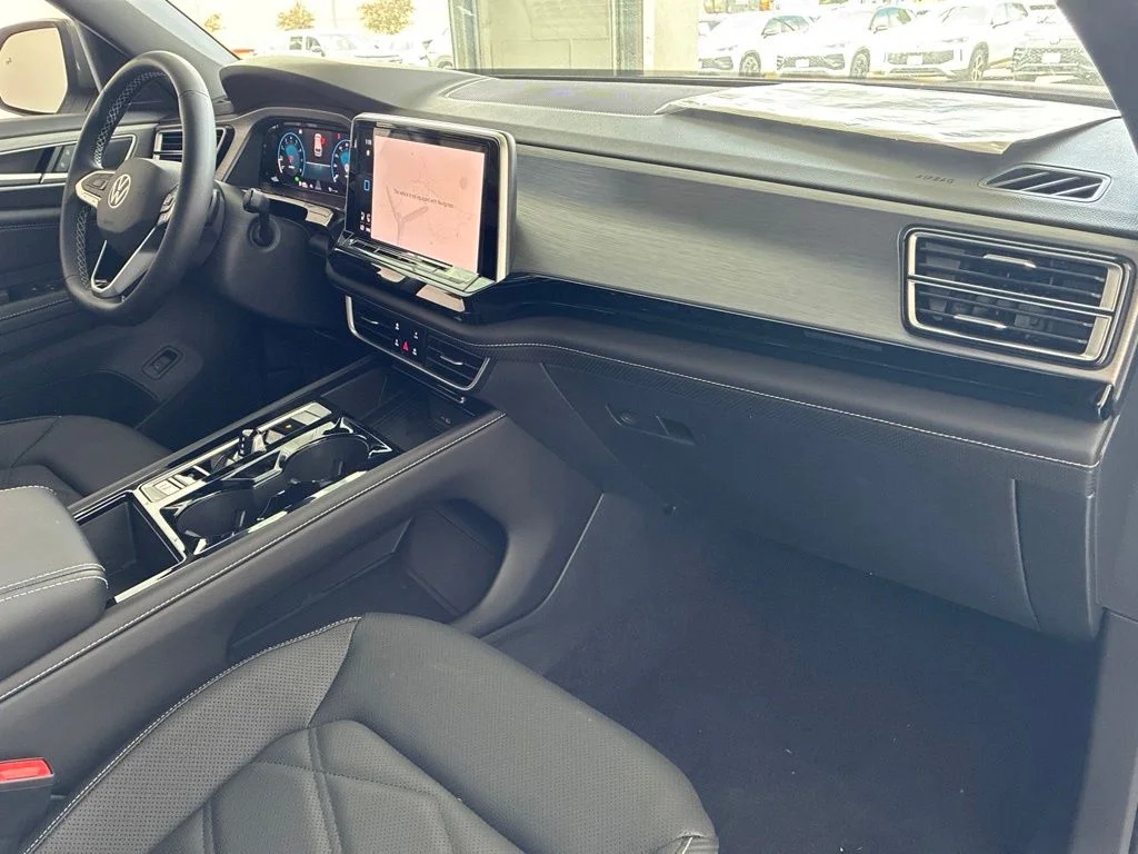 2026 Volkswagen Atlas Cross Sport SE w/Tech - Photo 26