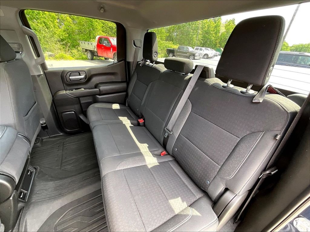 Used 2022 Pacific Blue Metallic GMC Pro image 14