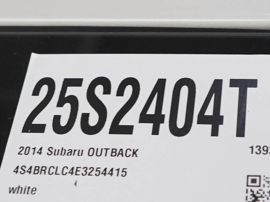 Used 2014 Satin White Pearl Subaru 2.5i image 30