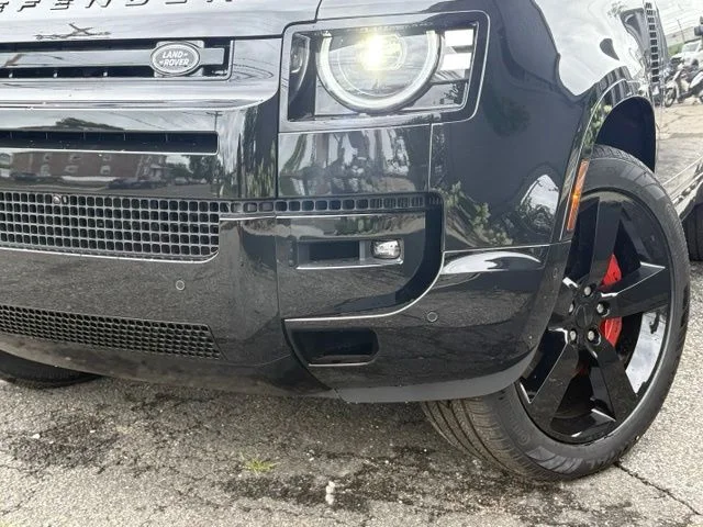 New 2026 Santorini Black Land Rover X image 2