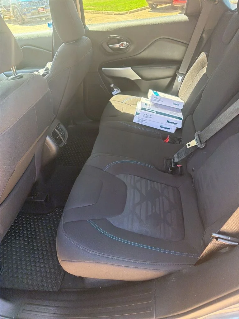 Used 2019 Gray Jeep Latitude image 14