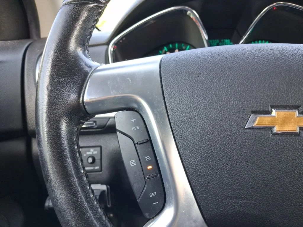 Used 2016 Silver Chevrolet 2LT image 35