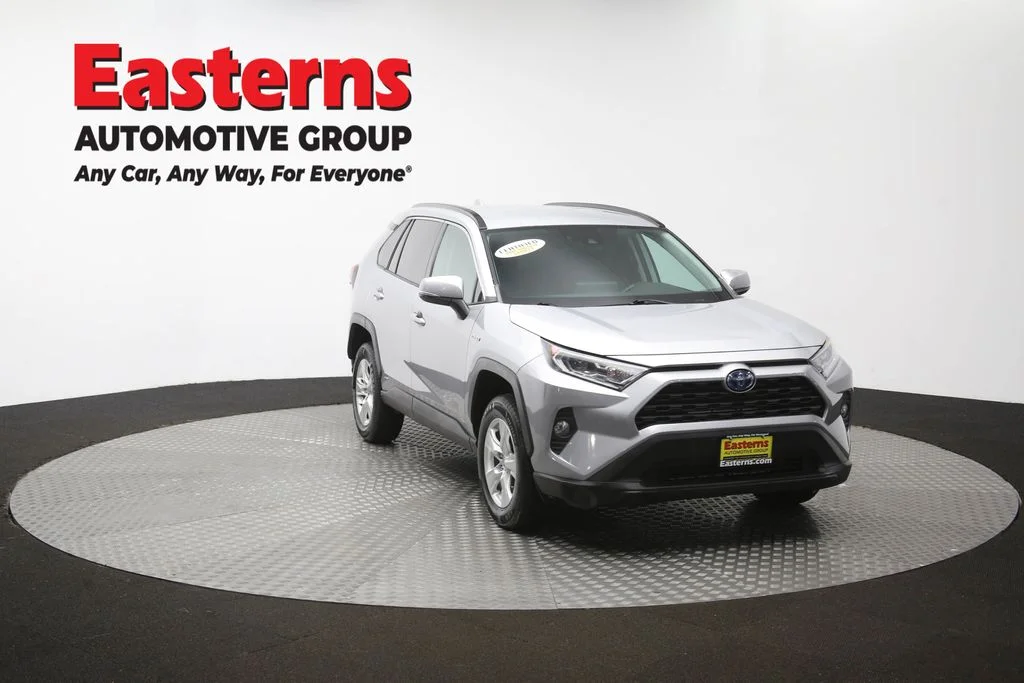 Used 2021 Silver Toyota XLE image 52
