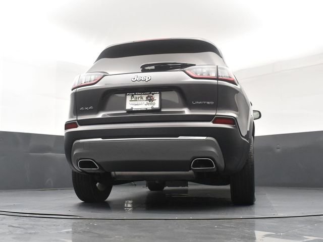 Used 2022 Gray Jeep Limited image 23
