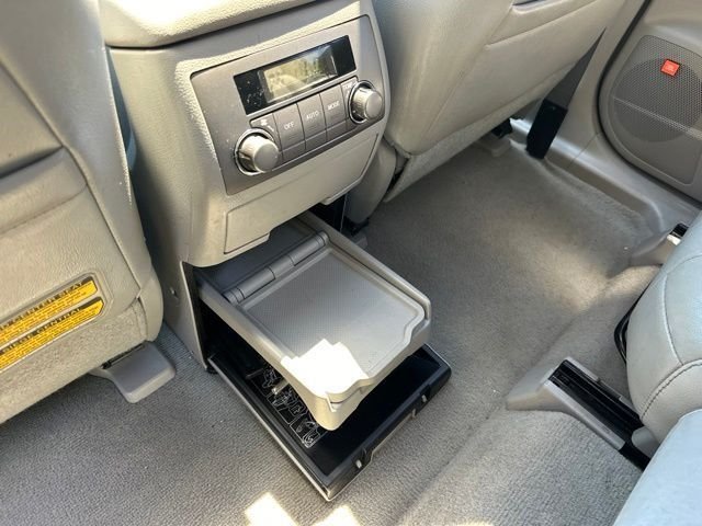 2010 Toyota Highlander Limited - Photo 29