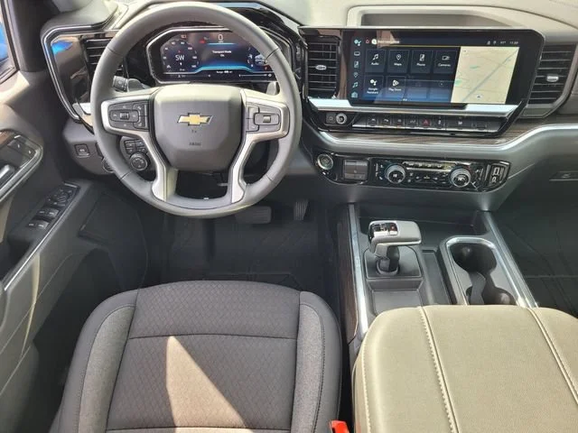 2025 Chevrolet Silverado 1500 LT - Photo 17