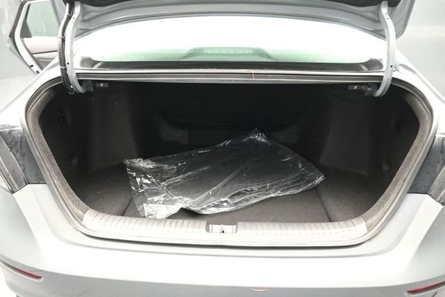 Certified Used 2026 Urban Gray Pearl Honda SE image 18
