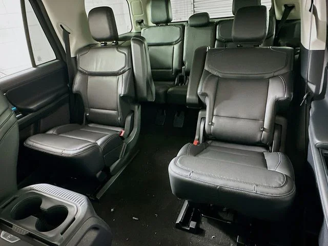 New 2026 Ford Expedition Platinum