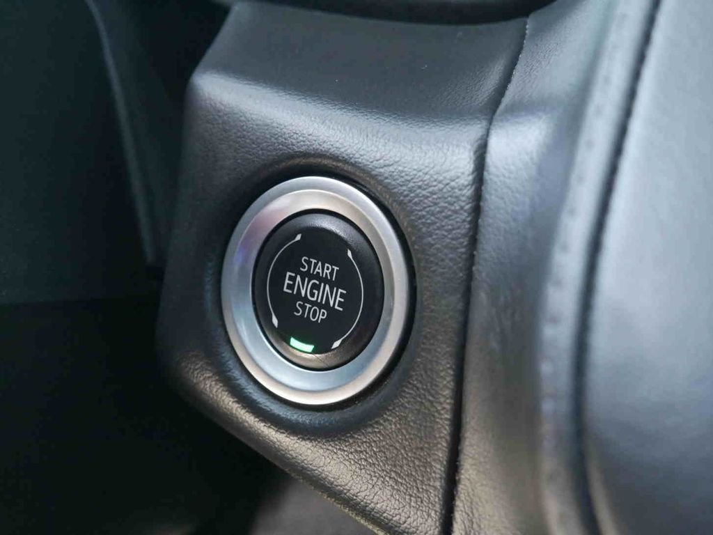 Used 2024 White Chevrolet LT image 32