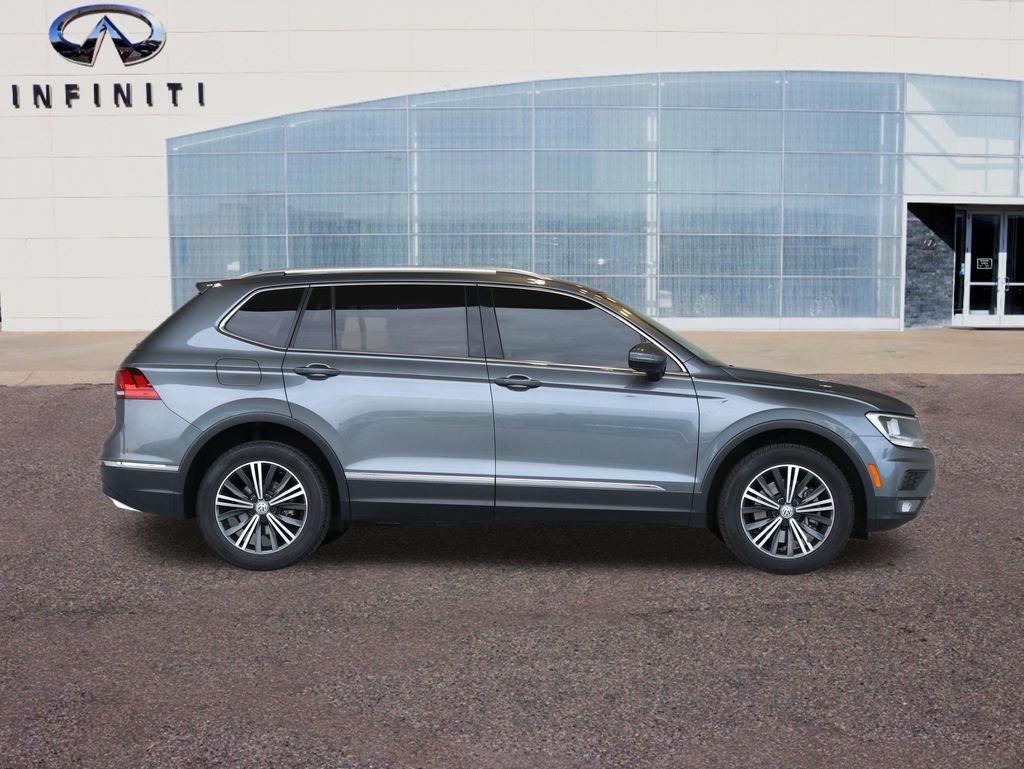 Used 2018 Gray Volkswagen 2.0T SEL image 54