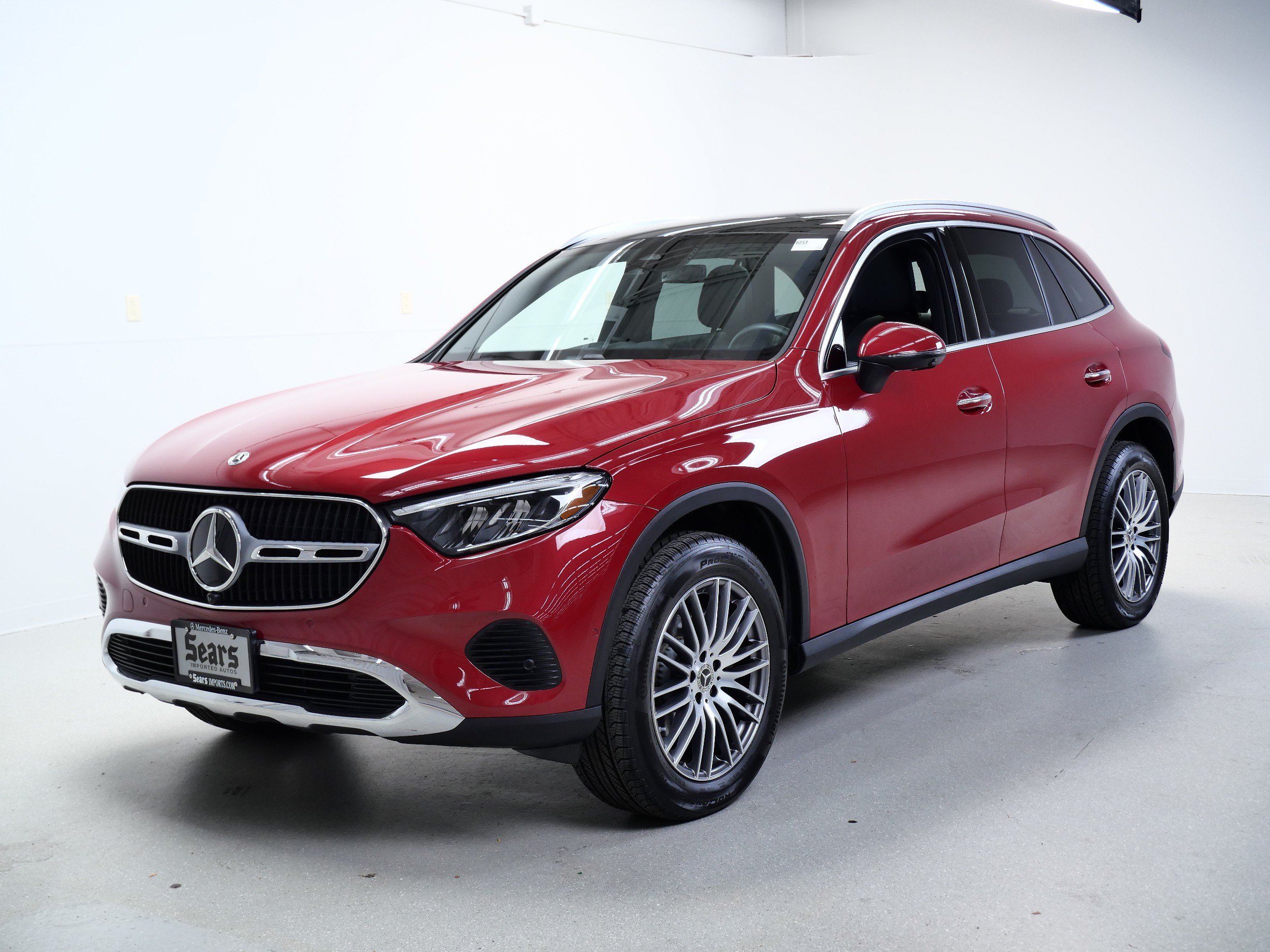 Certified Used 2026 MANUFAKTUR Patagonia Red Metallic Mercedes-Benz GLC 300 image 9