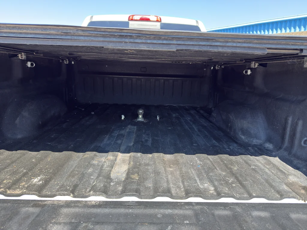 Used 2016 SUMMIT WHITE Chevrolet LTZ image 6