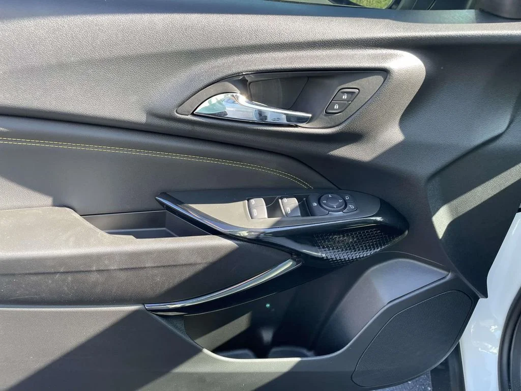 New 2026 Summit White Chevrolet LT image 17