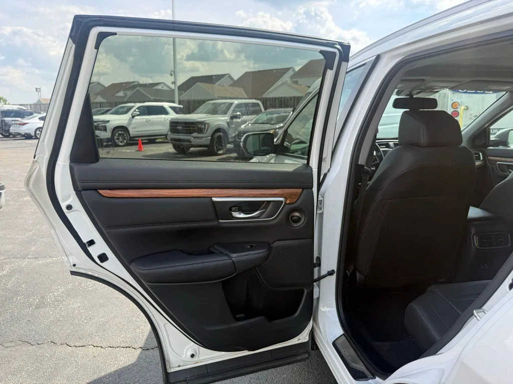 Certified Used 2020 White Honda Touring image 37