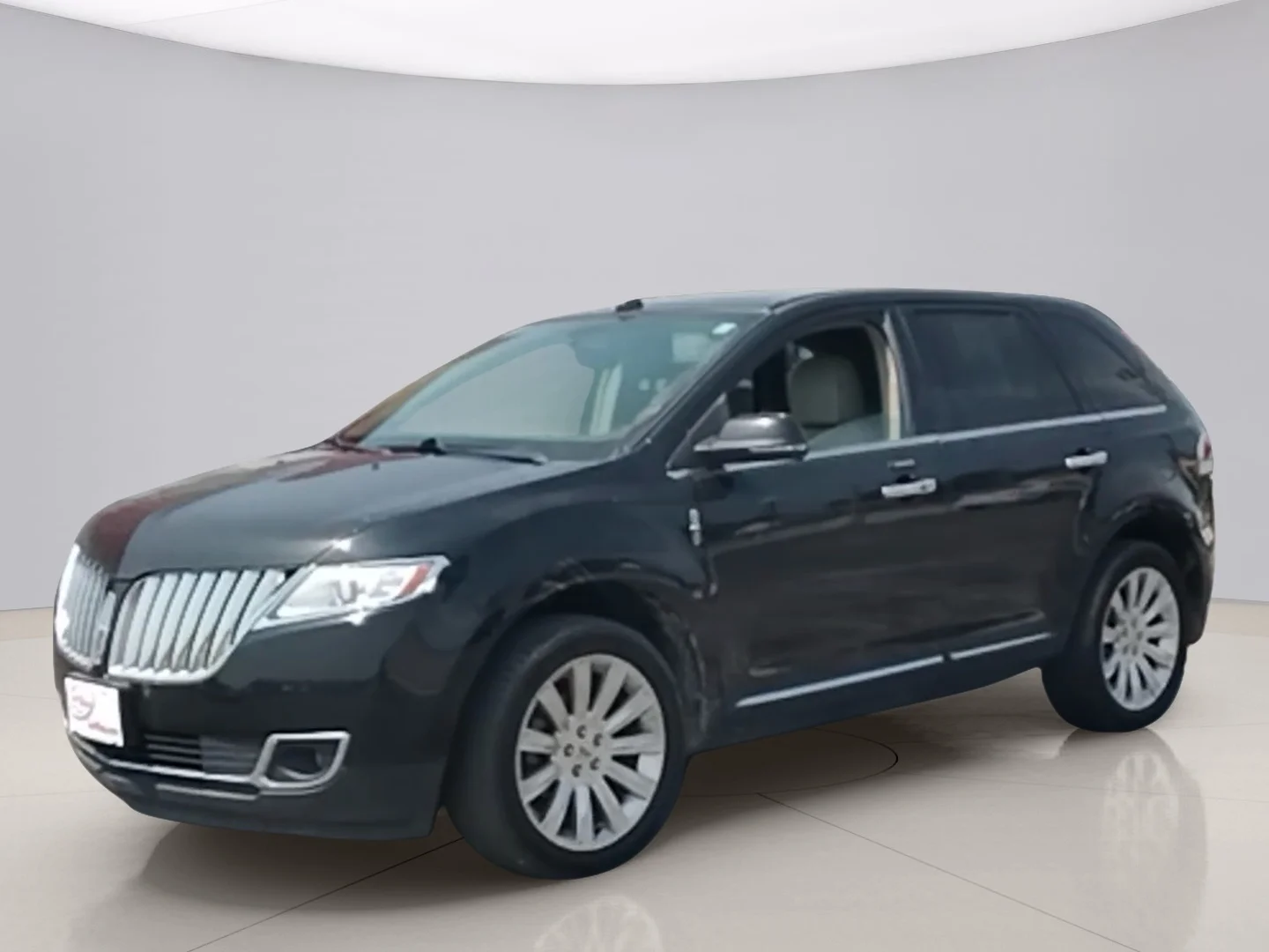 Used 2013 Black Lincoln AWD image 1
