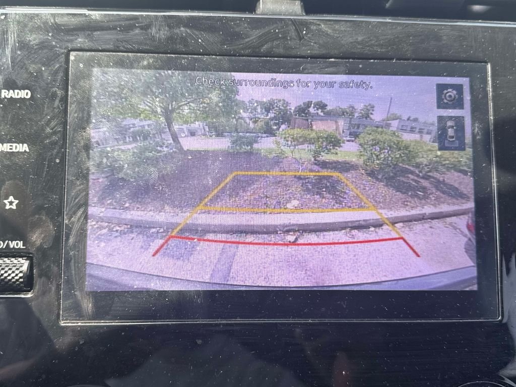 Used 2022 Gray Hyundai SEL image 26