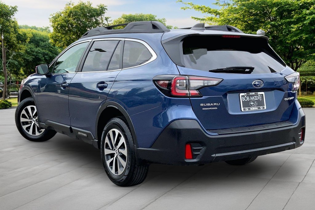 Used 2020 Blue Subaru Premium image 4