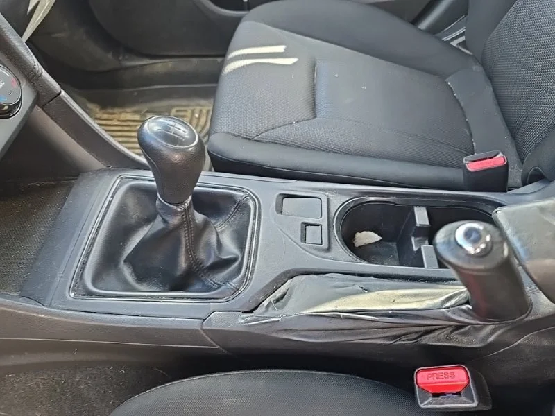 Used 2017 Gray Subaru 2.0i image 13