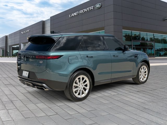 Used 2023 Giola Green Metallic Land Rover SE image 5