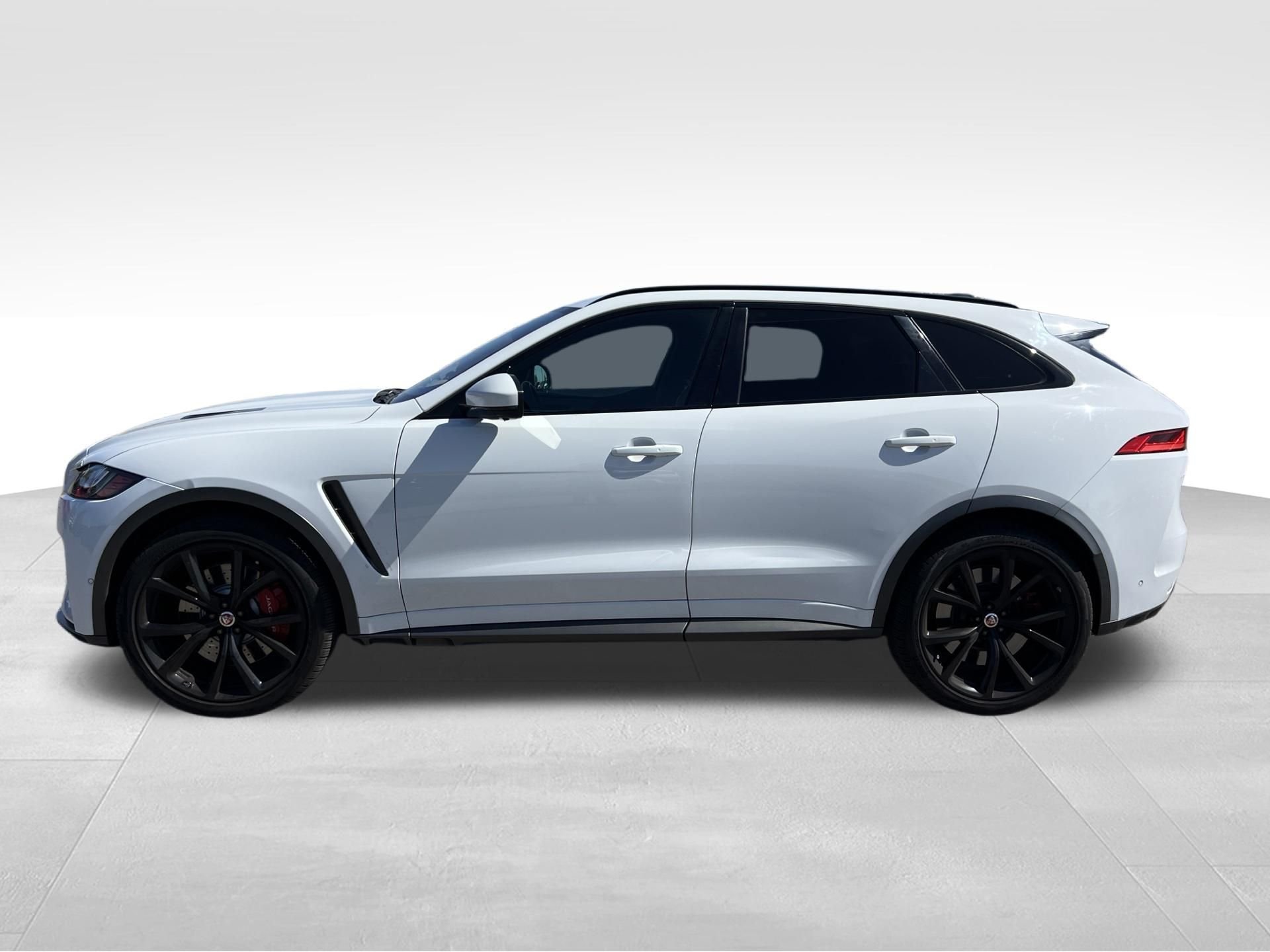 Used 2020 White Jaguar SVR image 9