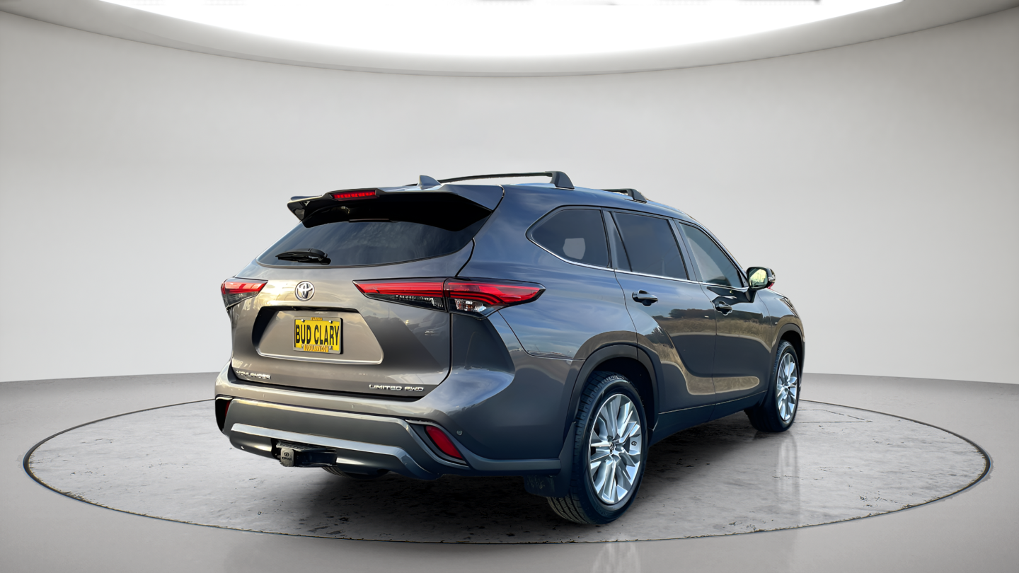Certified Used 2022 Gray Toyota Limited image 5